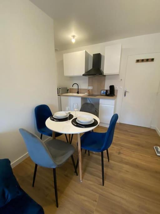 Appartement T2 Chic - Blue & Grey Mazamet